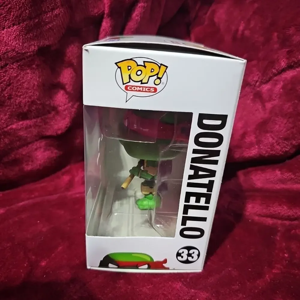 Funko POP! Comics Teenage Mutant Ninja Turtles: Donatello Previews Exclusive - Picture 5 of 9